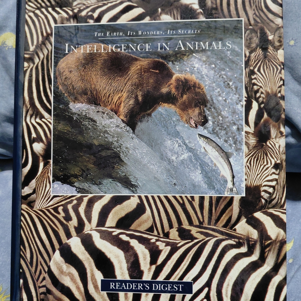 Reader's Digest 'Intelligence in Animals' Book